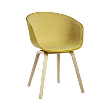 Stol About a Chair AAC22 klädd front