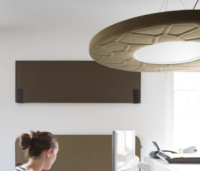 Ljudabsorberande lampa BuzziMoon